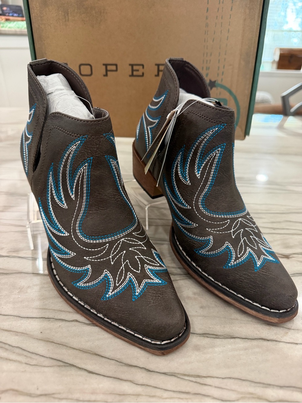 Roper Brown Women's Ankle Boot Box - Ava Brown